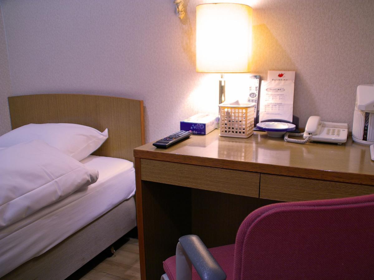 Business Hotel Sakigake Honkan Хімедзі Екстер'єр фото