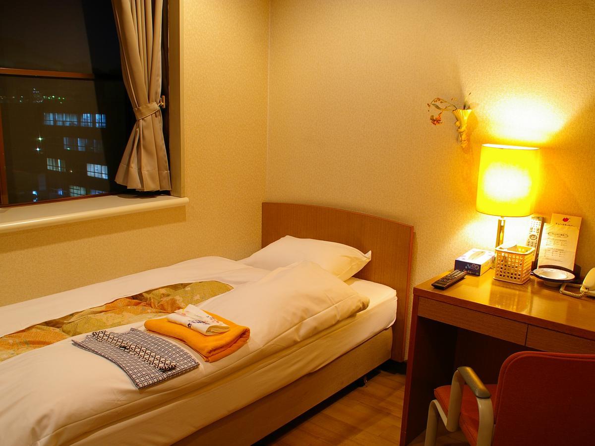 Business Hotel Sakigake Honkan Хімедзі Екстер'єр фото