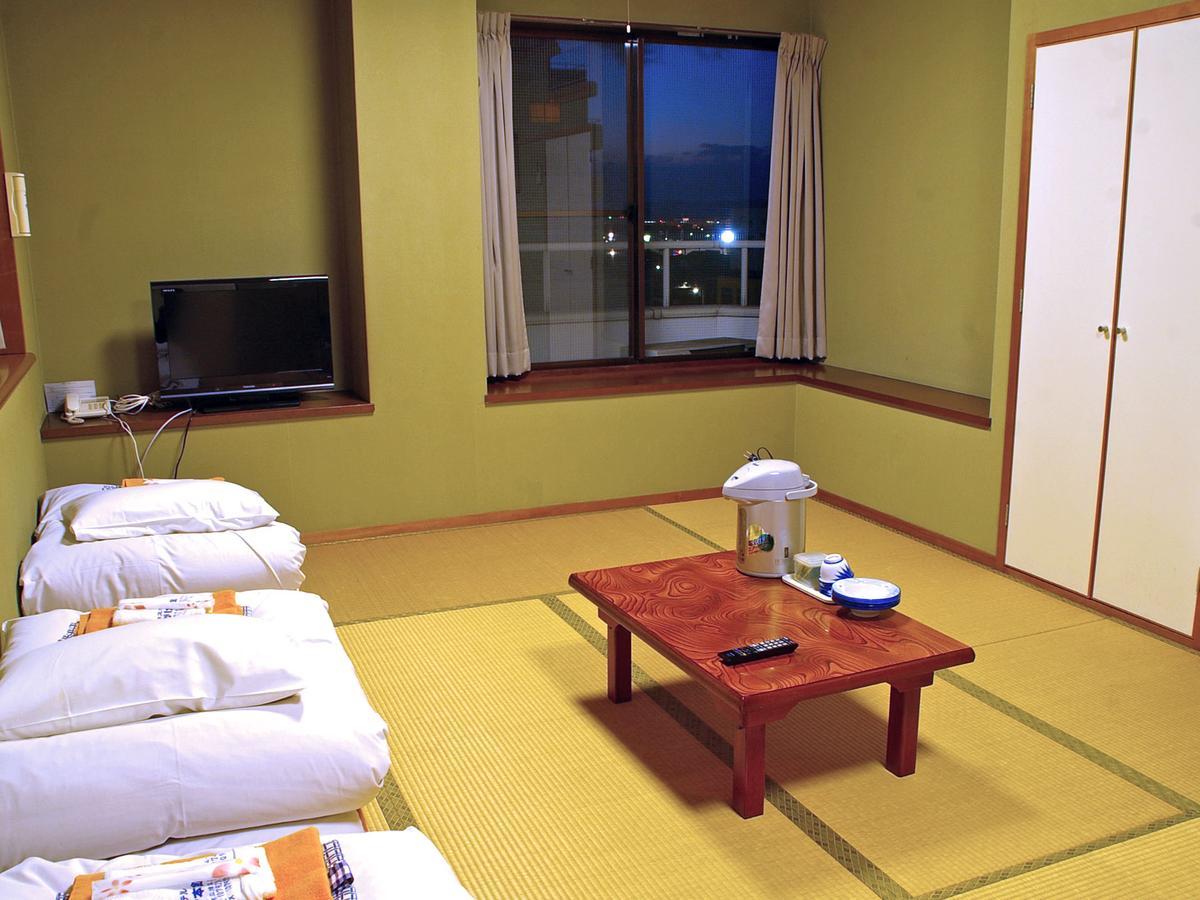 Business Hotel Sakigake Honkan Хімедзі Екстер'єр фото